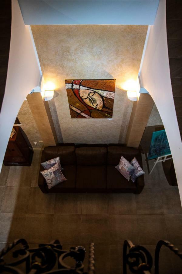 Gosciniec Asticus Bed & Breakfast Jaroslaw Exterior photo
